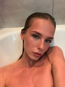 Эскорт-модель Доминика Горловой + Drive Models