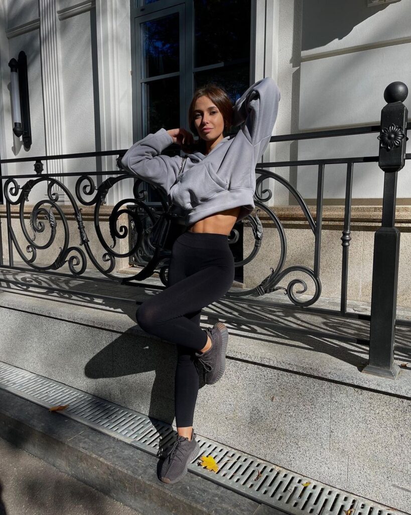 Элитная девушка Влада Drive Models