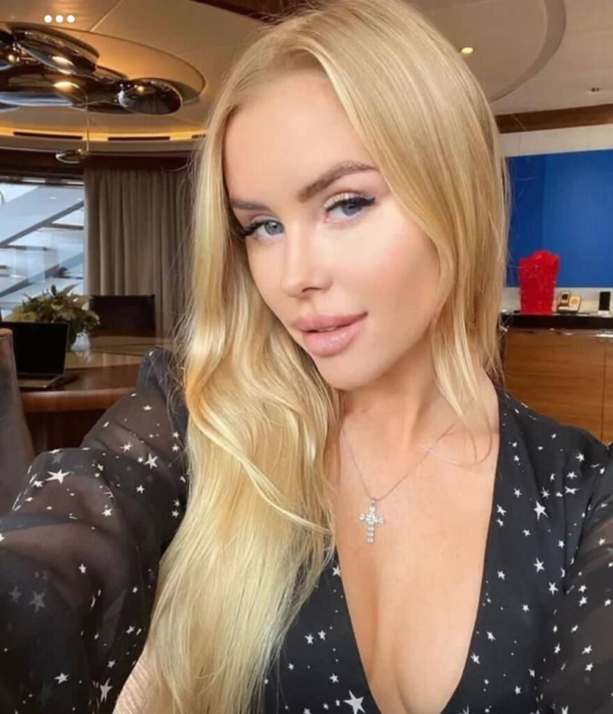 Девушка на час Адриана Premium Models