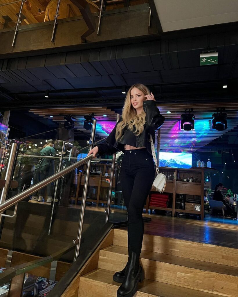 Элитная эскорт-модель Юлани Drive Models