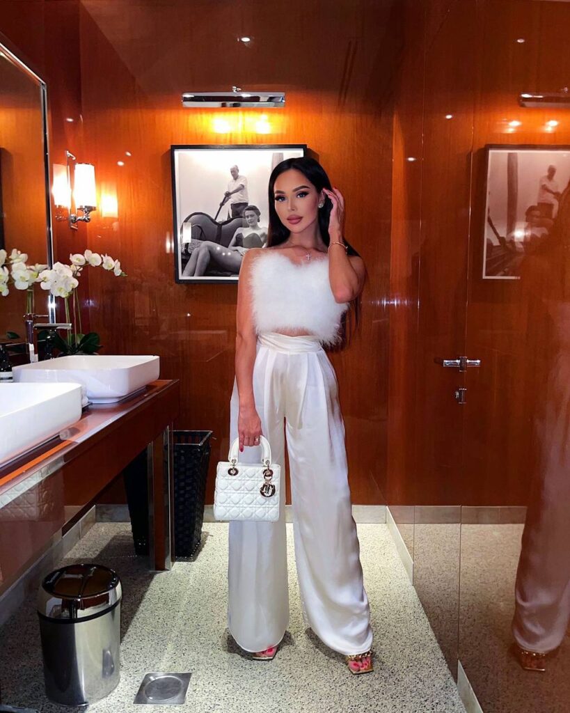 Эскортница Виктория Drive Models