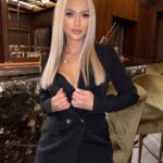 Элитная девушка Эмили Drive Models